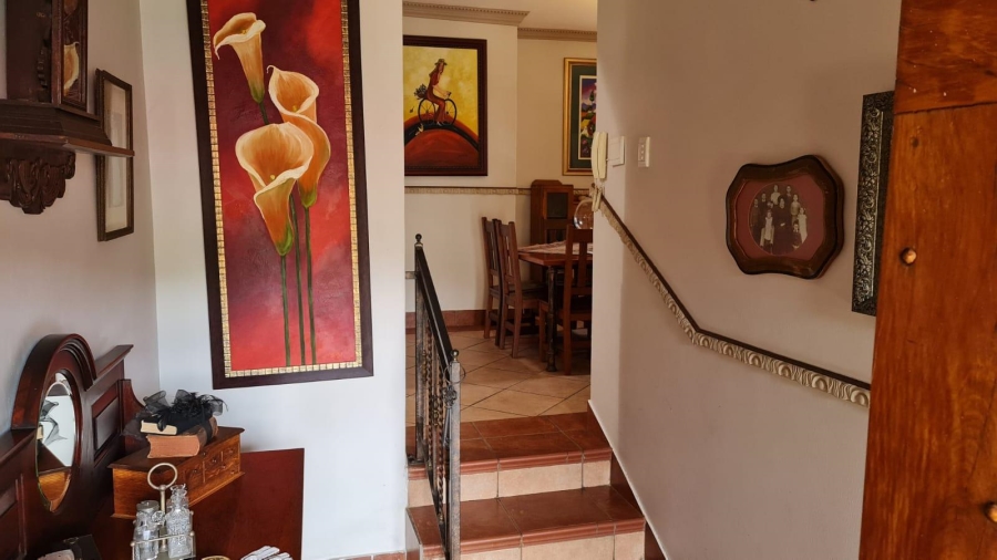 3 Bedroom Property for Sale in Safari Gardens North West